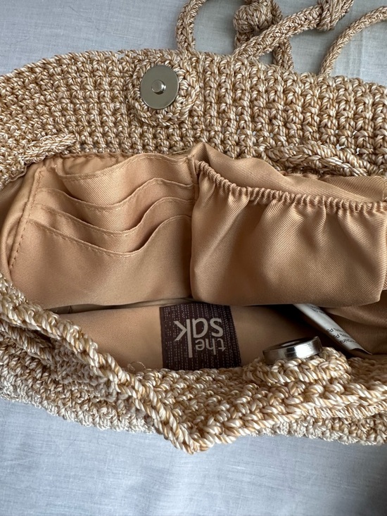 The Sak Crochet Knit Bucket Bag Boho Crossbody Neutral Tan Drawstring Purse - Picture 11 of 14